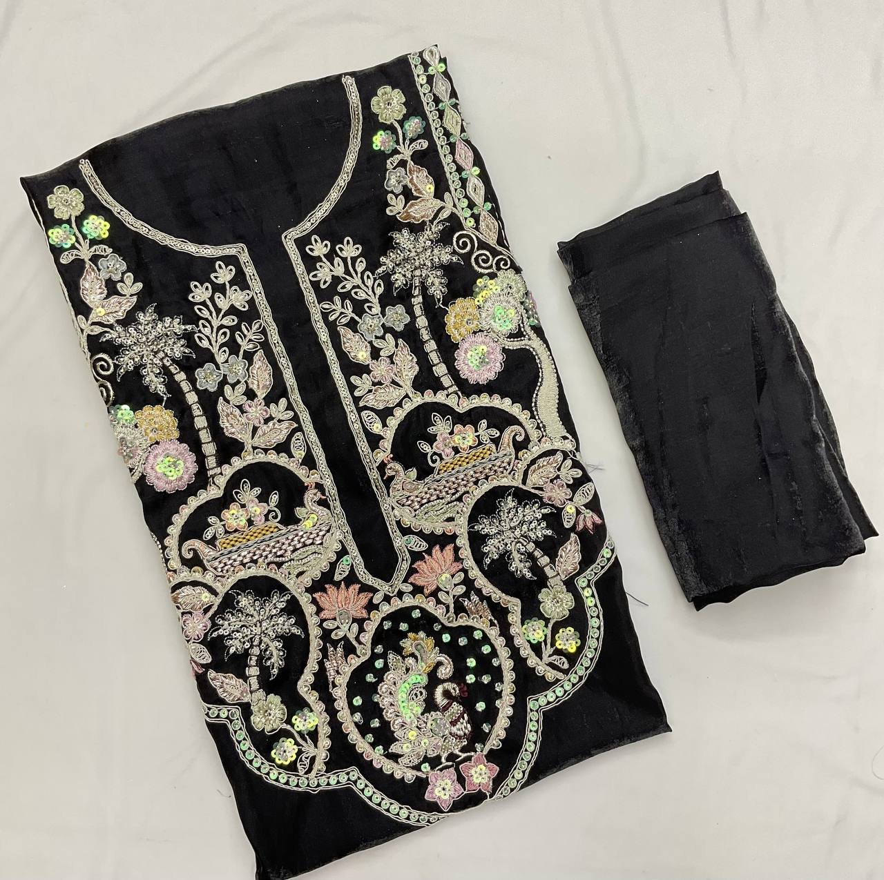 Black Embroidered Kurta 7 Black Embroidered Kurta - Image 7