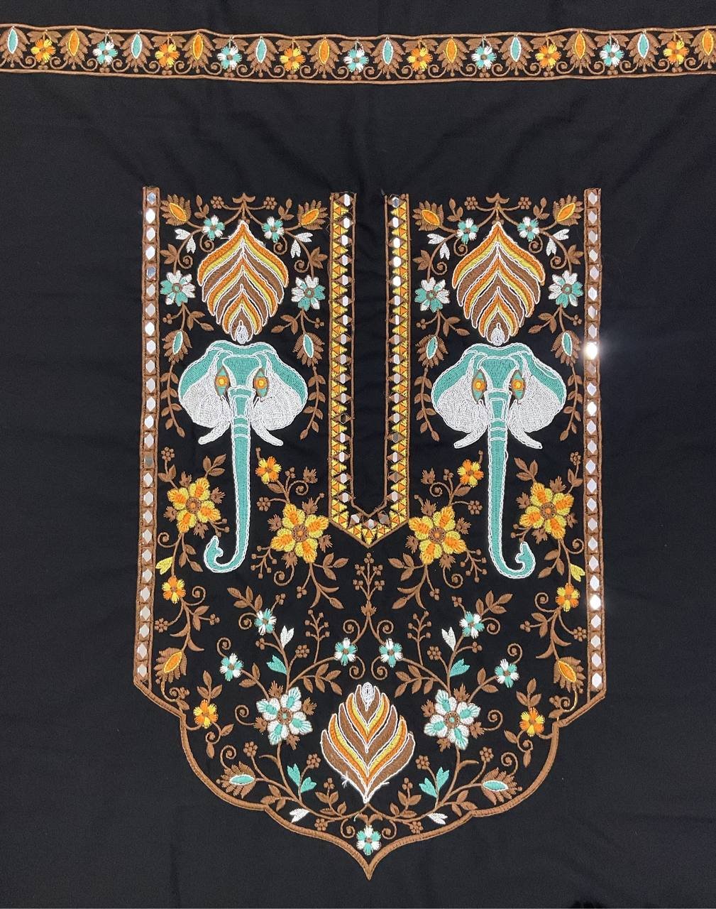 Black Embroidered Ethnic Kurta 7 Black Embroidered Ethnic Kurta - Image 7